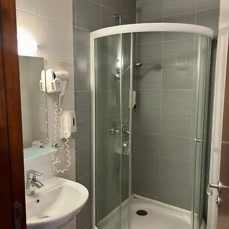 아파트 Spacious Cozy 2br Home2host *
