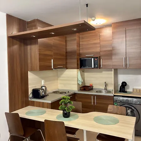 아파트 Spacious Cozy 2br Home2host *